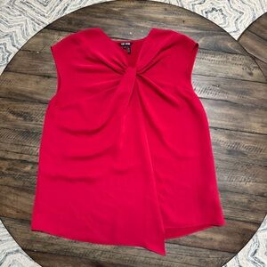 Nic + Zoe | Asymmetrical twist front cap sleeve blouse